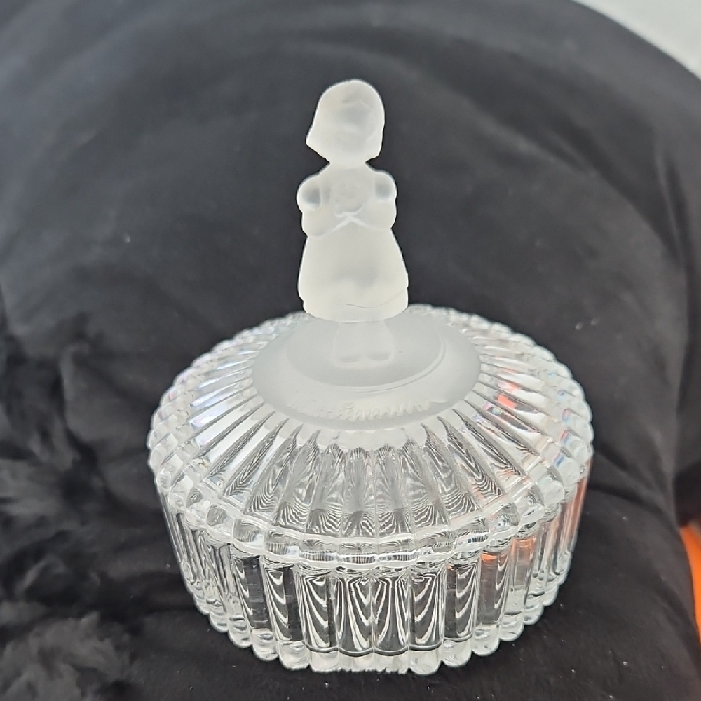 Vintage 1993 M.I. Hummel Lead Avon Frosted Glass Trinket Box With Figurine Lid